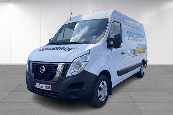 Nissan NV400